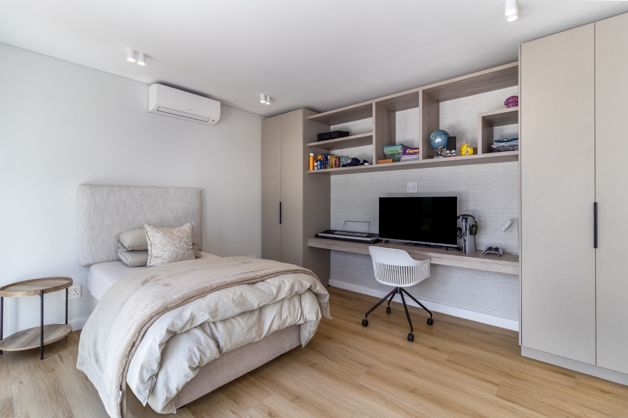 4 Bedroom Property for Sale in Pearl Valley at Val de Vie Western Cape